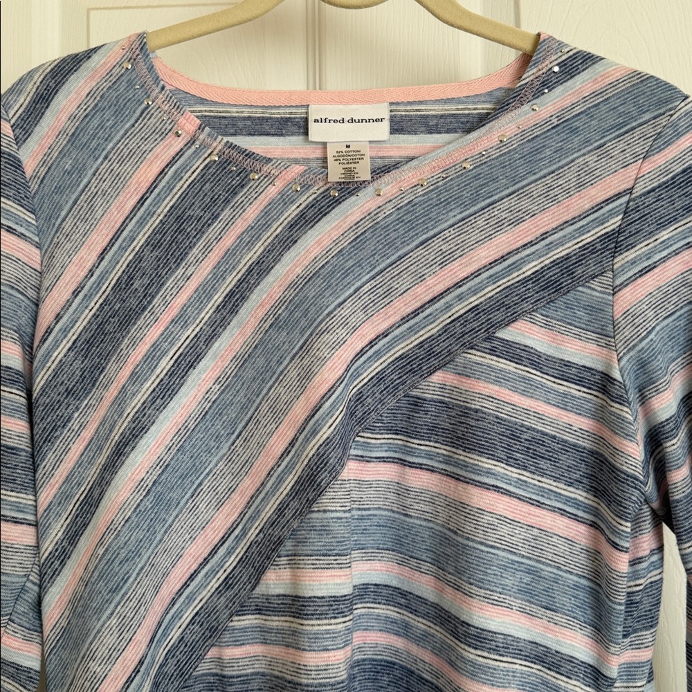 Alfred Dunner Women's Diagonal Striped Top - Pink and Blue size Med - Picture 2 of 5